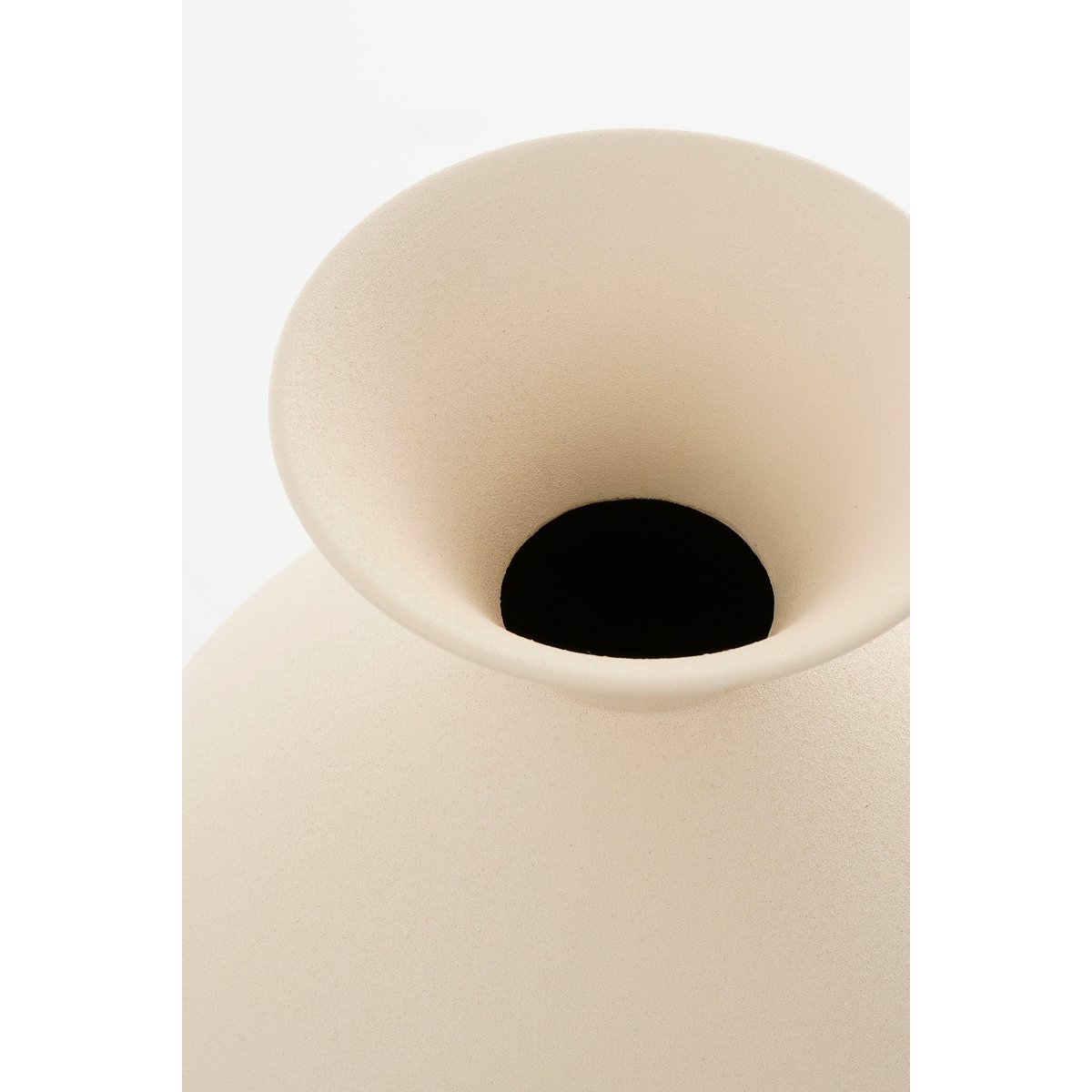 Beige vaas bovenkant