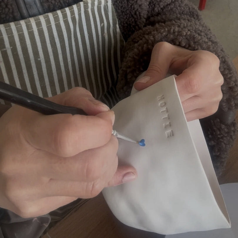 Keramiek mok beschilderen