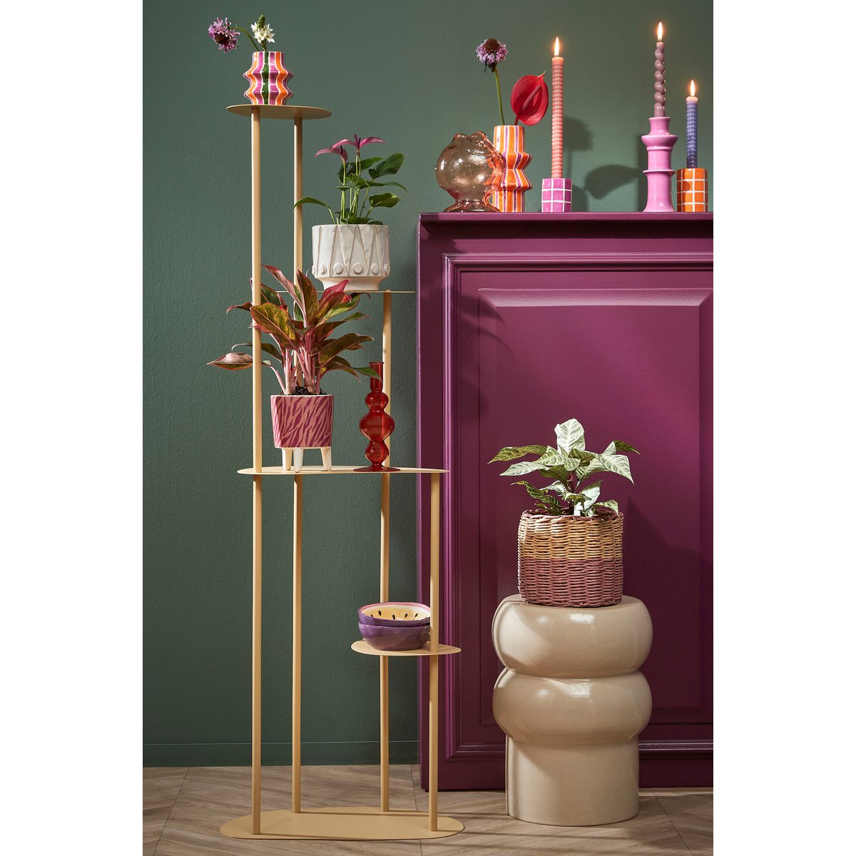 Plantenplateau beige met planten erop