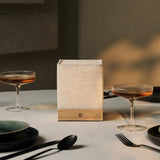 draadloze lamp op tafel