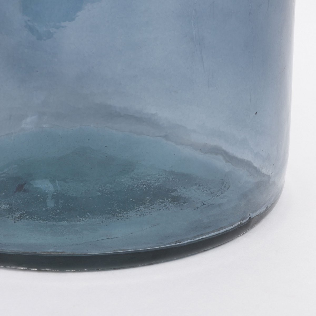 Blauwe flesvaas onderkant