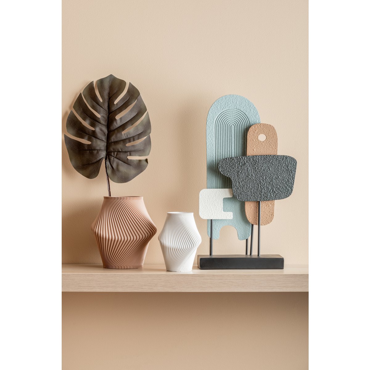 Ornament vensterbank in kast
