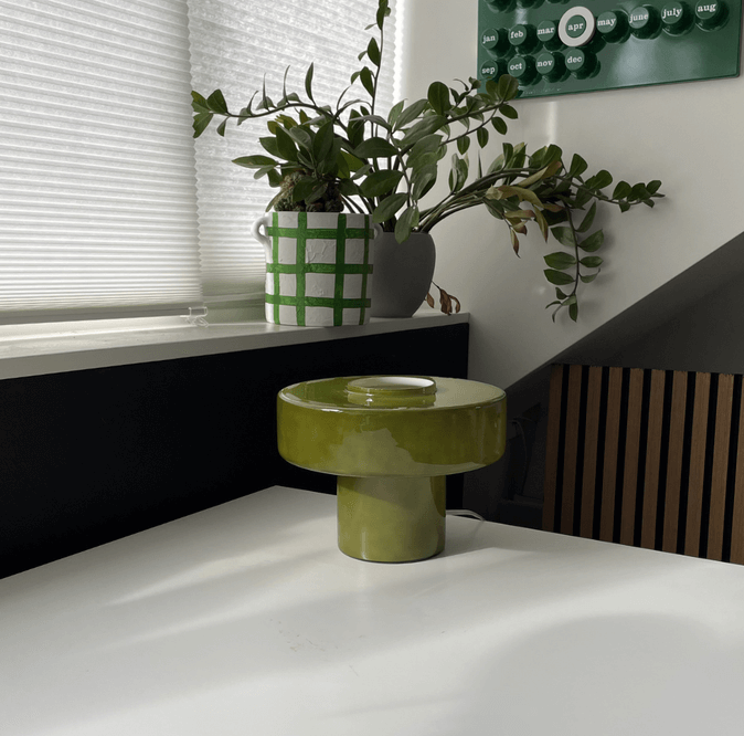 Retro Tafellamp Groen op Tafel