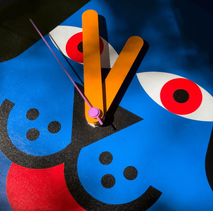 Doggo design klok brutto wijzers