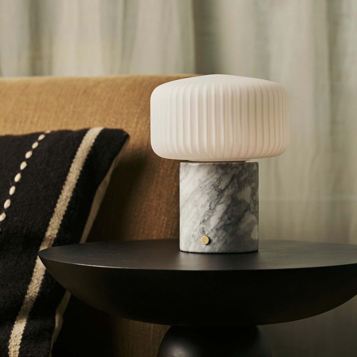 Renior lamp wit marmer