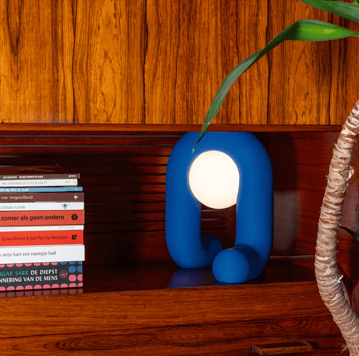 Emil Robbrecht Dancer Lamp in kast