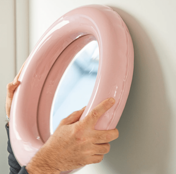 Joyce Spiegel Home Studyo ophangen