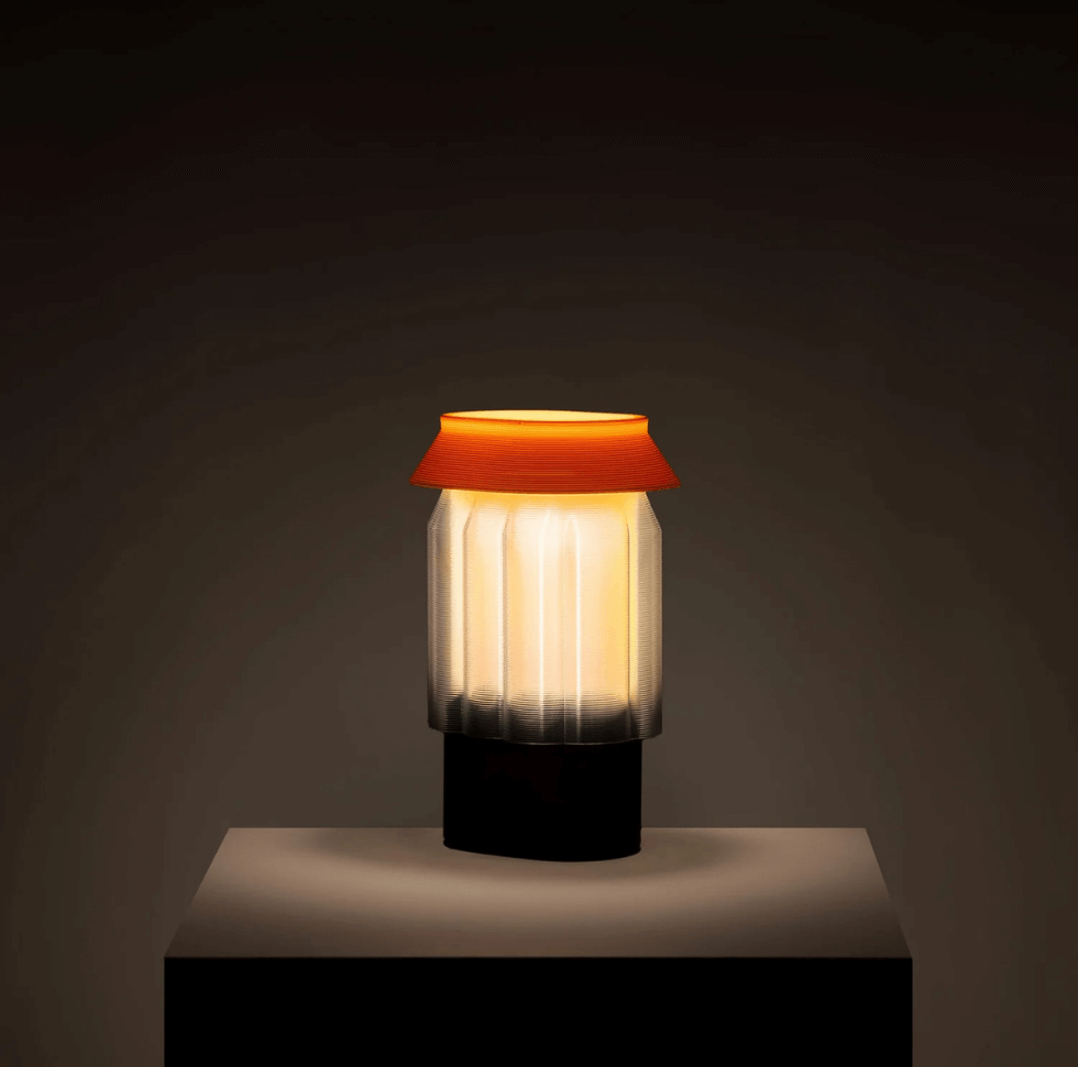 Nour Tafellamp Warren & Laetitia geeft licht