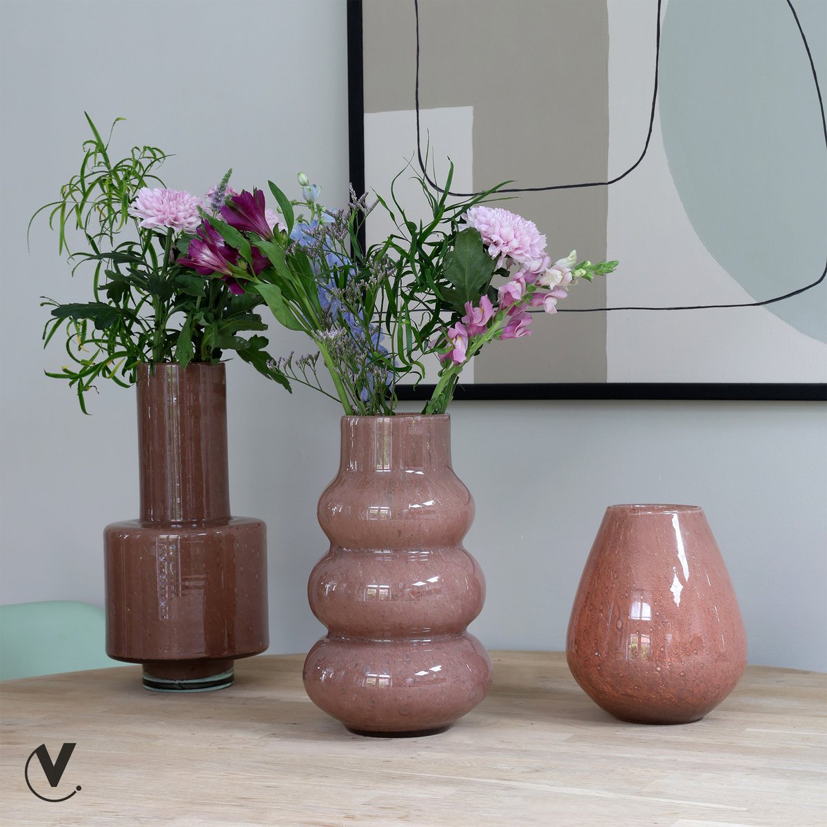 Vaas volta vase the world op tafel