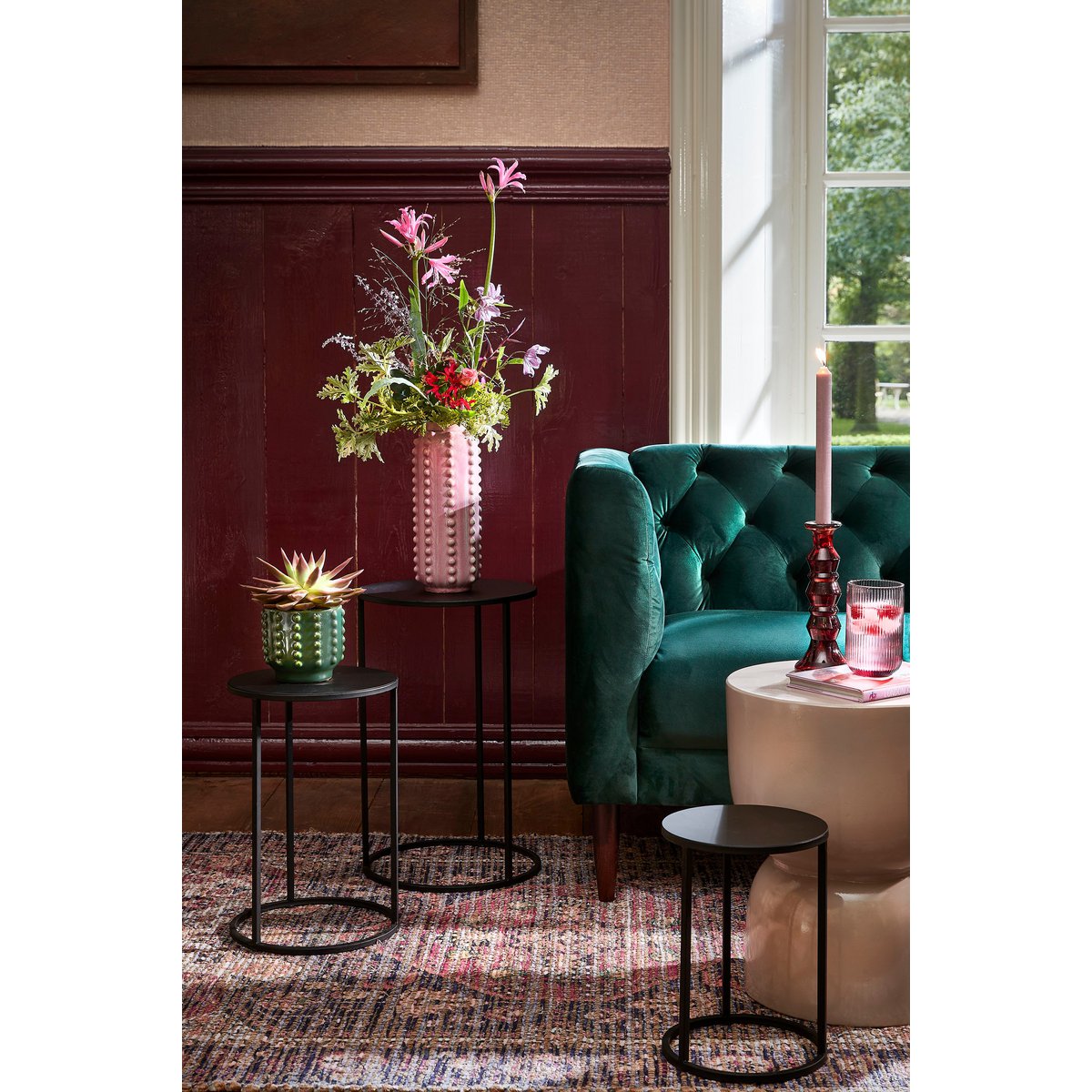 Boaz vaas mica decorations op tafel