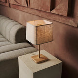 vensterbank lamp met lampenkap