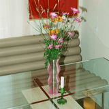 91-92 vaas roze op tafel