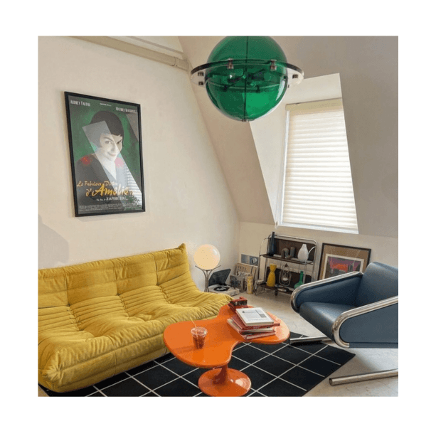 Retro Gen Z interior