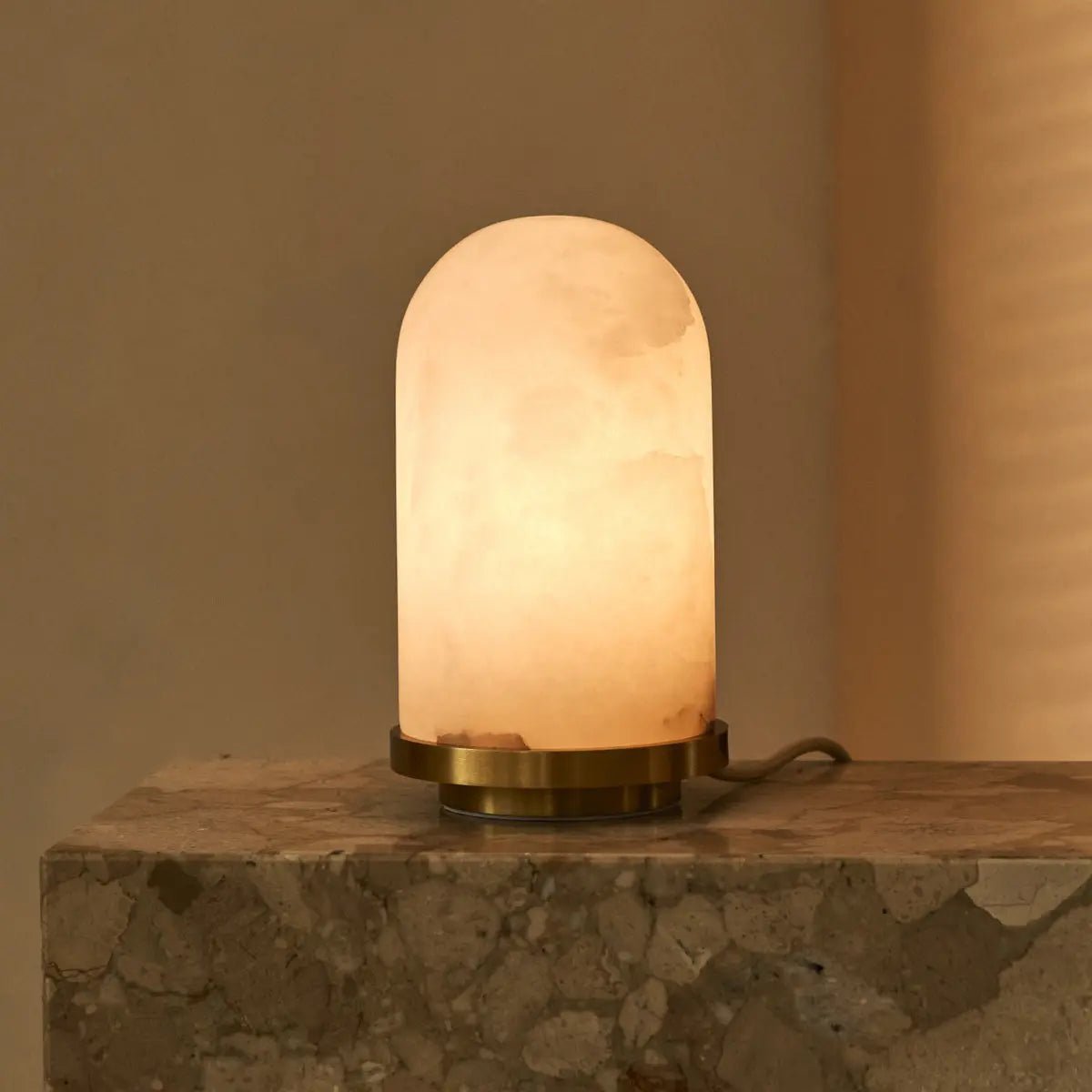 Albasten lamp
