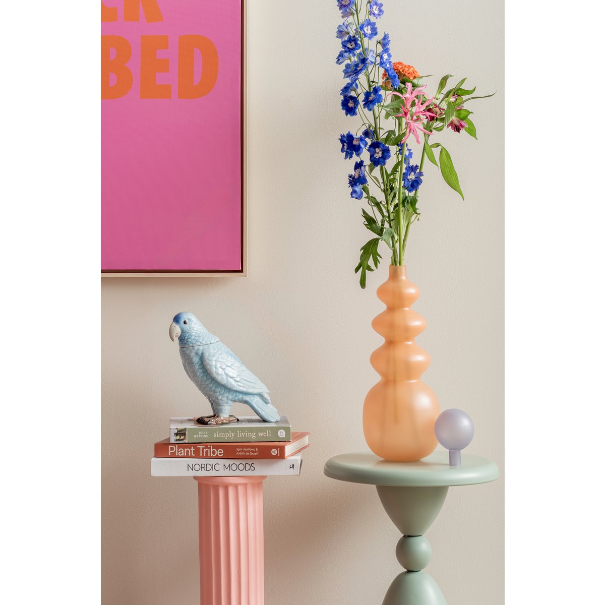Voorraadpot Vogel op tafel
