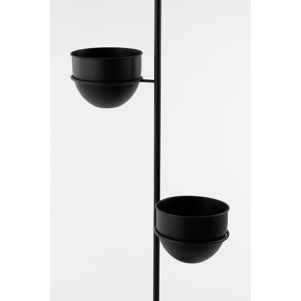 Hoge plantenhouder zwart